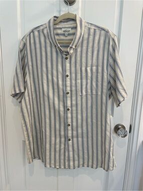 Classic Short-Sleeve Button-Down Shirt - Blue Stripe